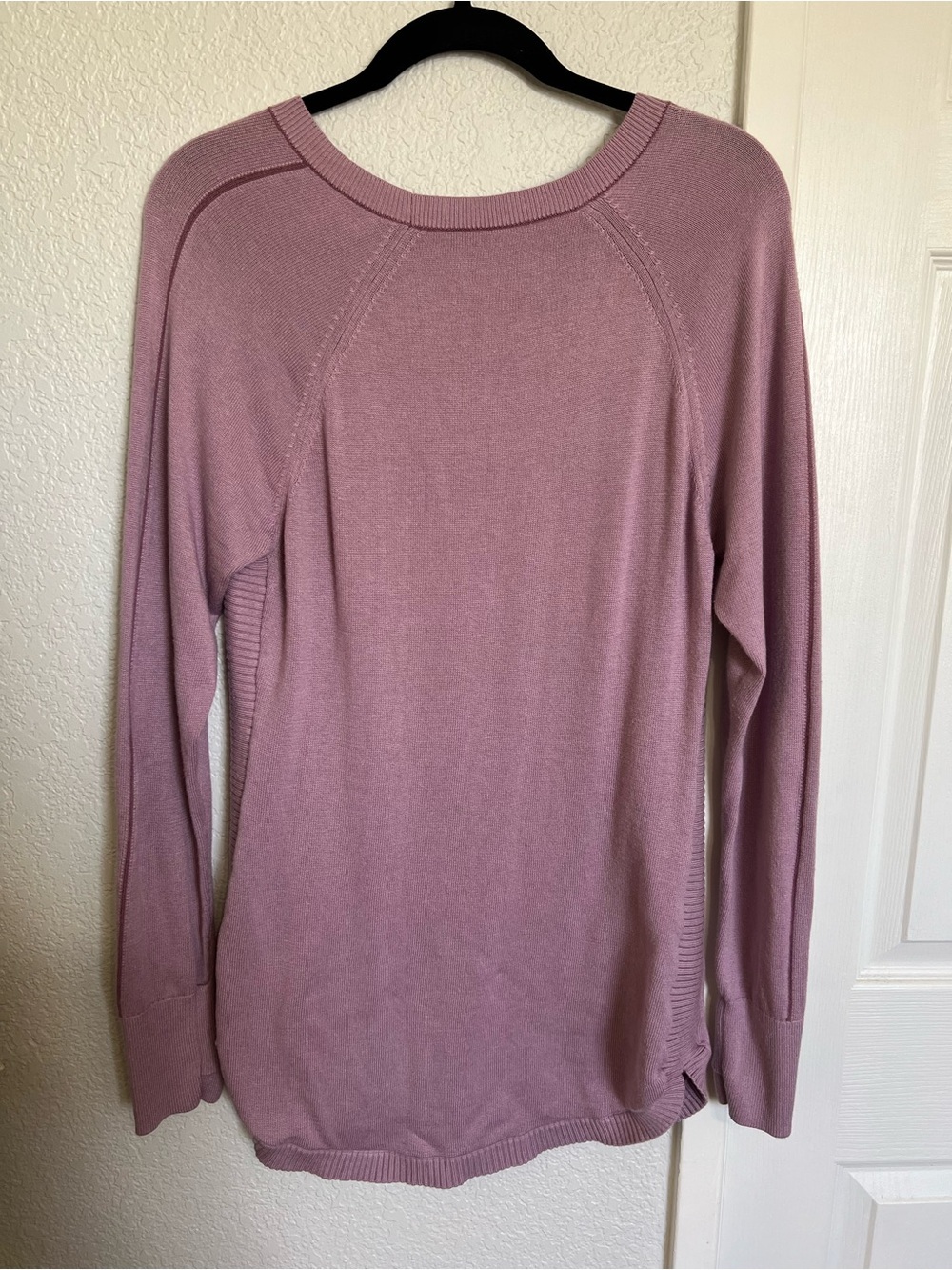 Lululemon Hello Aloe Pullover Sweater Mauve Pink Size 10 Thumbhole Crewneck - Picture 7 of 8